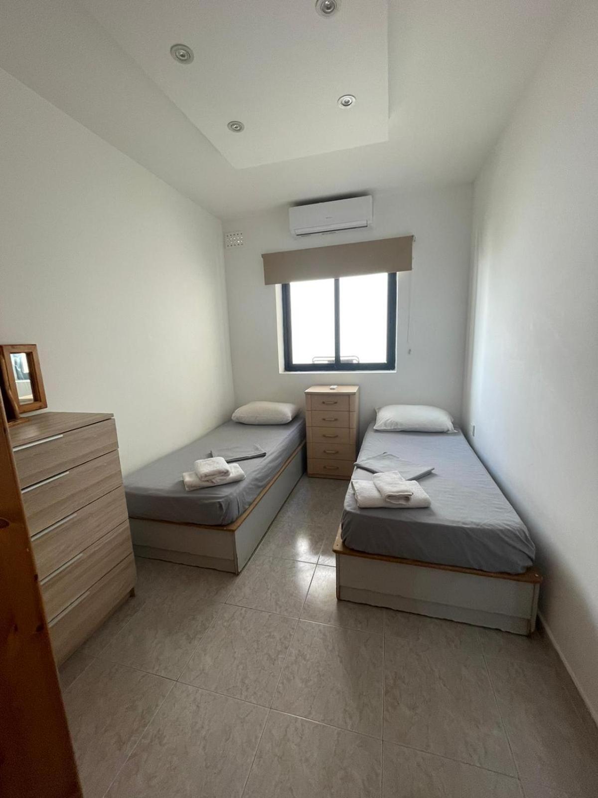 No 6 Poseidon Apartment Saint Julian's 외부 사진